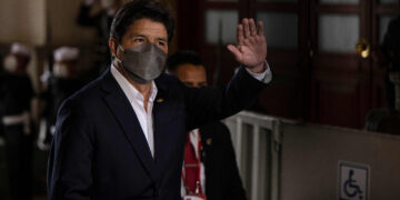 El presidente del Congreso de Perú pide a Castillo evitar injerencias en las investigaciones en su contra