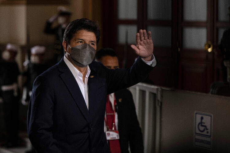 El presidente del Congreso de Perú pide a Castillo evitar injerencias en las investigaciones en su contra