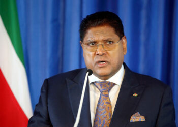 Presidente de Surinam pide ‘flexibilidad’ al FMI en cronograma de reformas