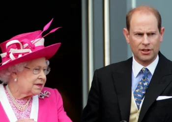 El príncipe Eduardo reconoce que la Familia Real se ha visto ‘abrumada’ por las muestras de cariño a Isabel II