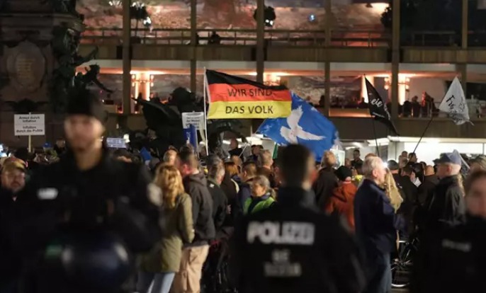 Miles de personas protestan contra las políticas energéticas en Alemania