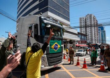 equipos_de_lula_y_bolsonaro_inician_transicion.jpg