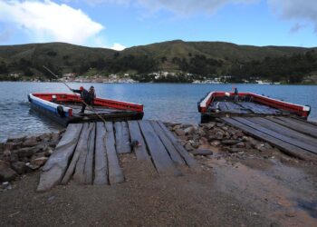 Reunión por el puente en el estrecho de Tiquina se realizará el próximo sábado