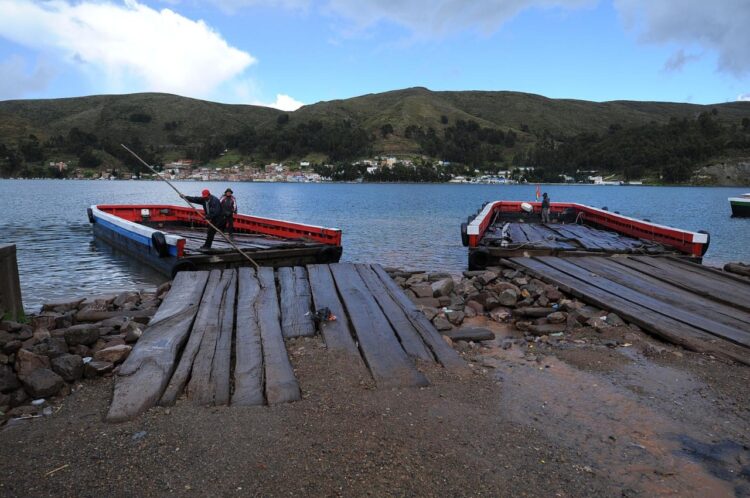 Reunión por el puente en el estrecho de Tiquina se realizará el próximo sábado