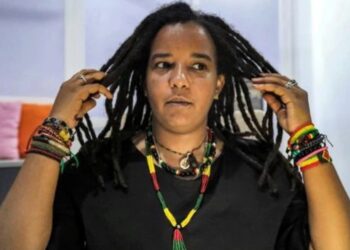 Una de las principales características de los rastafaris es la cabellera con rastas.