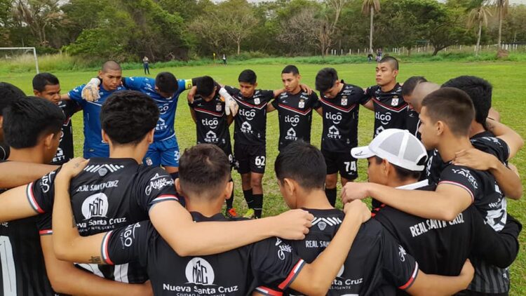 Real Santa Cruz puede presentar a su Reserva ante The Strongest