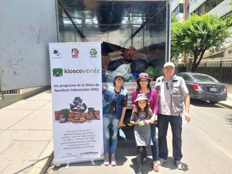 Reciclamóvil de la CNI recolecta 2.704 kg de residuos en La Paz en 2022
