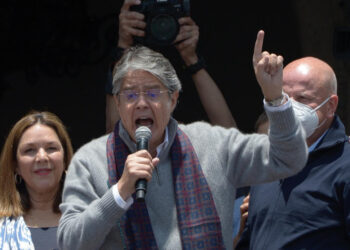 Presidente de Ecuador anuncia referendo sobre seguridad, justicia y medioambiente