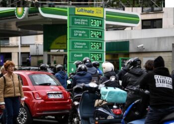 Nuevas protestas en Francia mientras continúa huelga de refinerías