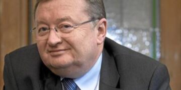 El embajador ruso en la Unesco renunció y desbloquea comité de patrimonio de la Unesco para designar lugares de la lista.