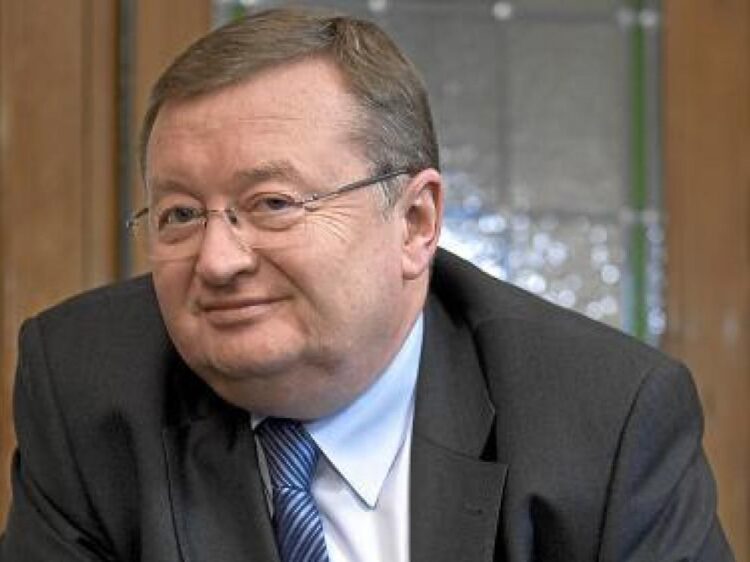 El embajador ruso en la Unesco renunció y desbloquea comité de patrimonio de la Unesco para designar lugares de la lista.