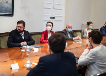 Reunión para delinear un nuevo proceso constitucional