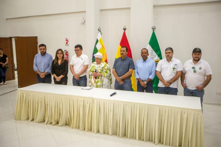 La mesa de diálogo de este sábado, que se rompió y es incierta su reanudación. Foto: APG.
