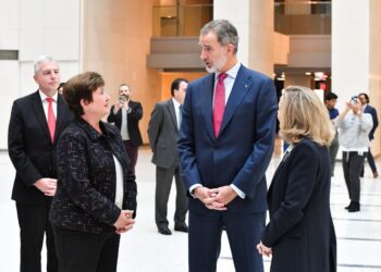 Rey de España predice cambios internacionales en Washington.