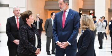 Rey de España predice cambios internacionales en Washington.