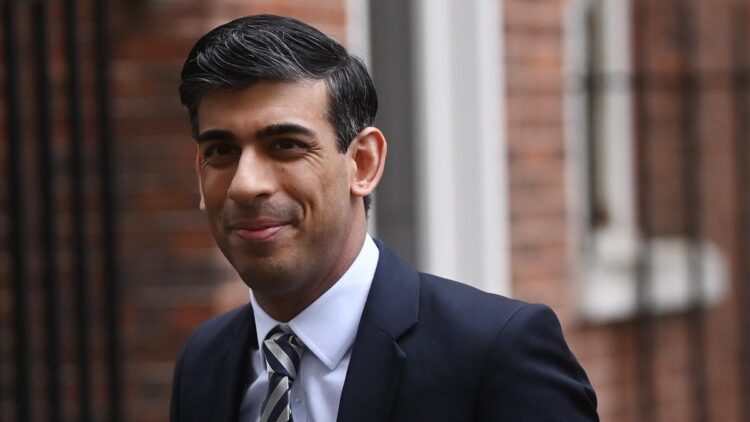 Rishi Sunak supera apoyos requeridos para liderar Partido Conservador británico