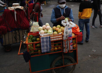 Robo peculiar: Hombre con prontuario robaba carritos de jugo de naranja en La Paz