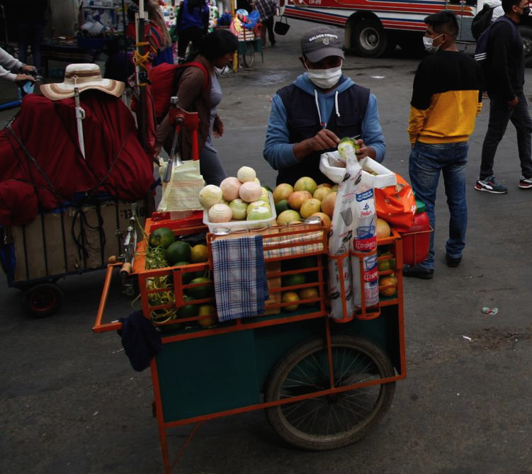 Robo peculiar: Hombre con prontuario robaba carritos de jugo de naranja en La Paz