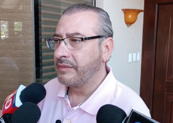 Rómulo Calvo ante los periodistas, este sábado. Captura: CCPSC