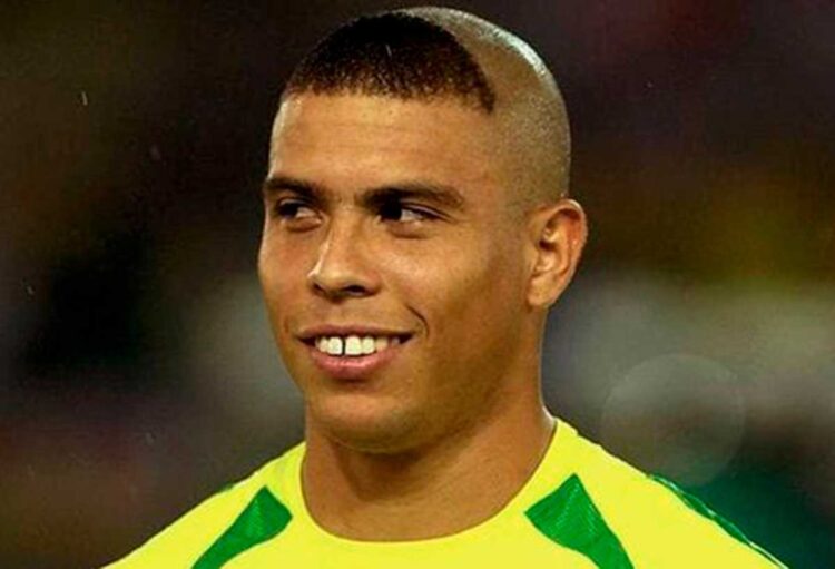 ronaldo_2002.jpg