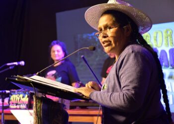La ministra de Culturas, Sabina Orellana, anunció la realización de la Cumbre contra el Racismo y la Discriminación, que será en La Paz, el 6 y 7 de diciembre. Foto: ABI.