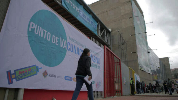 El campo ferial Chuquiago Marka se convierte en punto de toma de pruebas y vacunación