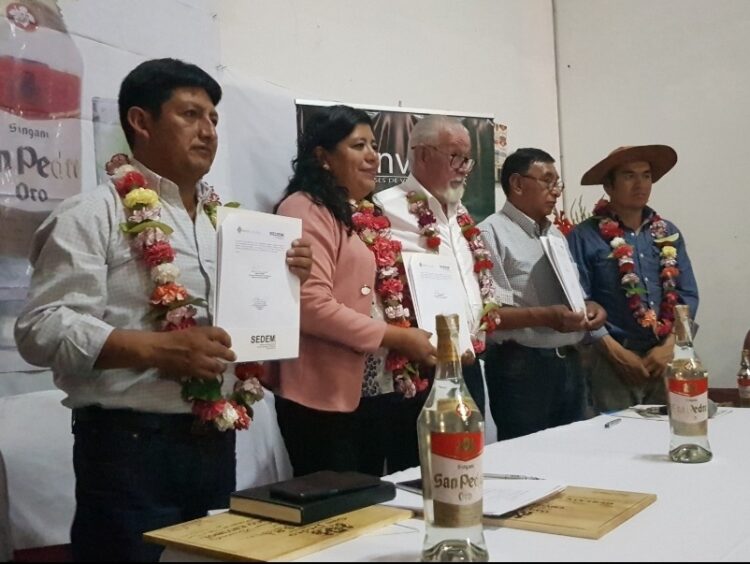Envibol fabricará 600.000 botellas para singani San Pedro por cerca de Bs 2 millones