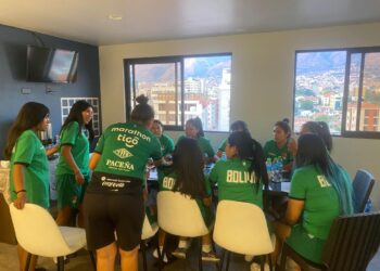 La selección boliviana femenina jugará un partido benéfico
