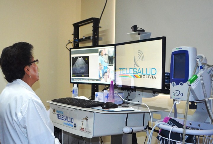 La "reestructuración” en el sistema de salud facilitará “hacer un trabajo integral". Foto: Ministerio de Salud
