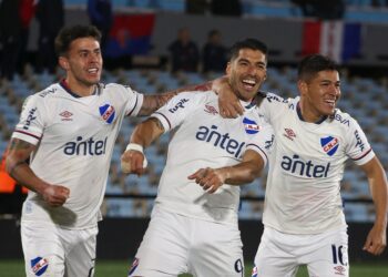 Gol de Suárez deja a Nacional en la cima del campeonato uruguayo