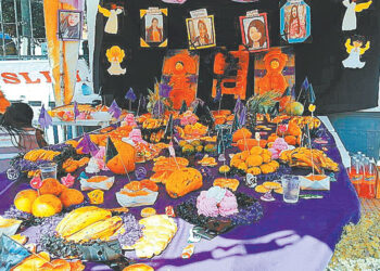 Con misa y altar evocan a víctimas de feminicidio
