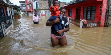 Al menos 271 personas murieron en Colombia desde noviembre de 2021 a causa de la temporada de lluvias.