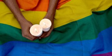 El Senado de México penaliza las terapias de reconversión sexual