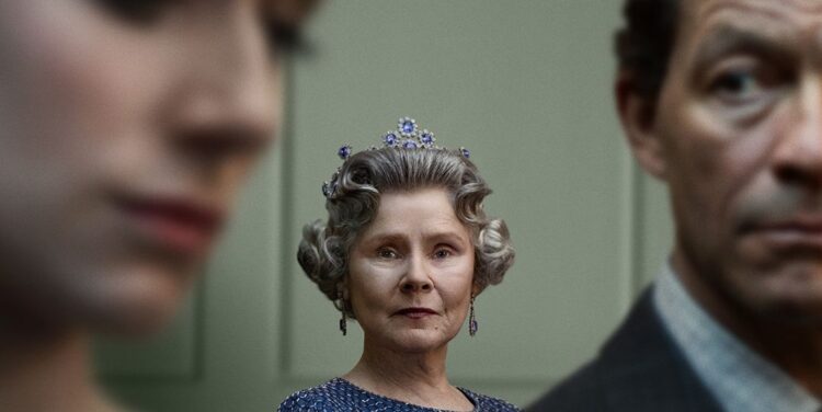 Netflix añade advertencia a serie ‘The Crown’ para recordar que es ficticia
