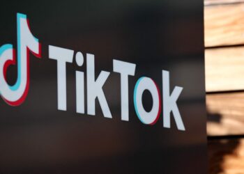 Se usó la plataforma de TikTok para acceder a datos de dos periodistas. Foto: AFP