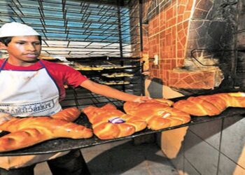 Todos Santos: fijan a Bs 190 el horneado de pan por quintal