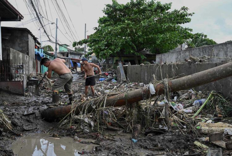 tormenta_tropical_golpea_Manila_se aleja_de_filipinas.jpg