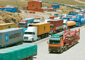 Transporte pesado inicia bloqueo de fronteras