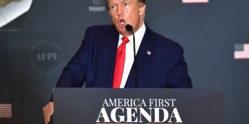 Trump será citado a comparecer ante comisión parlamentaria que investiga asalto al Capitolio