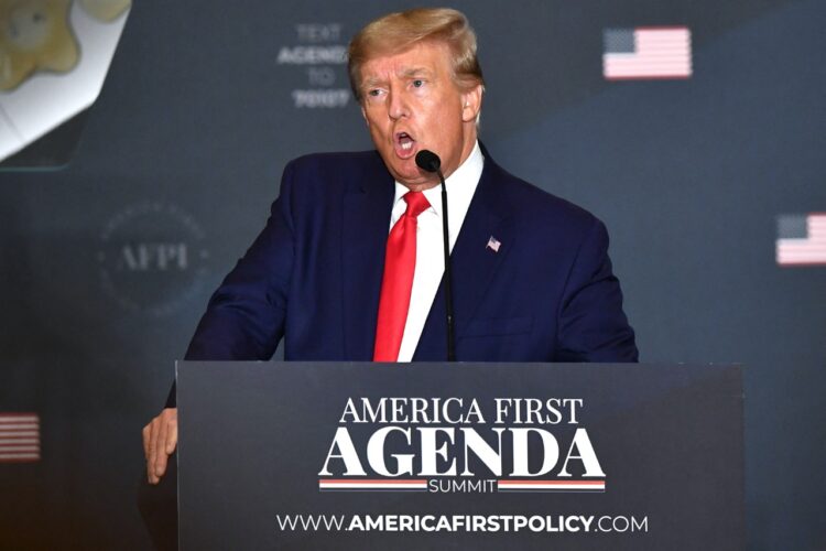 Trump será citado a comparecer ante comisión parlamentaria que investiga asalto al Capitolio