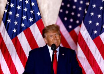 El Departamento de Justicia de EEUU ha designado a un fiscal encargado de supervisar las investigaciones penales sobre Trump.
