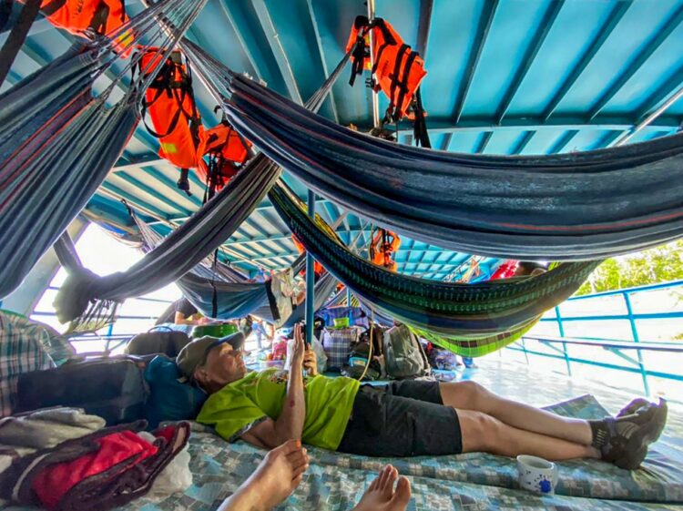 Liberados un centenar de turistas retenidos por indígenas en la Amazonía de Perú