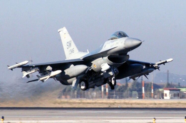 Turquía ‘neutraliza’ a 13 presuntos terroristas del PKK en el norte de Siria