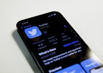 Twitter elimina su política contra la desinformación sobre el covid