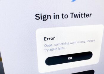 Una pantalla de usuario de Twitter indica error, el 28 de diciembre de 2022 en Washington. Foto: AFP.