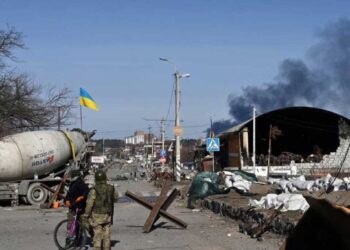 Bombardeo contra una base militar de Ucrania, cerca de Polonia, deja 35 muertos