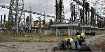 Ucrania anuncia más apagones y prepara la batalla de Jersón