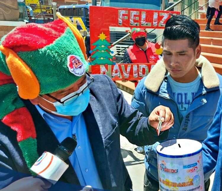 La UPEA inicia campaña para recaudar 70 mil juguetes para niños del área rural
