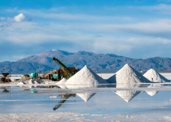 Bolivia apunta al mercado del litio