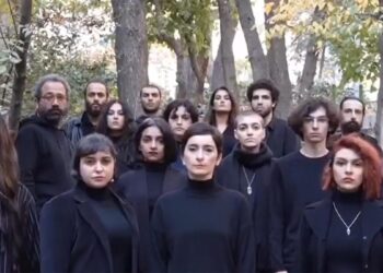 Captura de pantalla del video que muestra la reunión de actrices sin velo en Irán. Captura: Soheila Golestani.